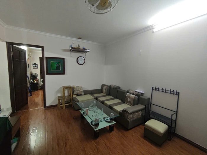 Bán nhà khu tập thể tại Đội Cấn, đầy đủ tiện tích, diện tích 80m2