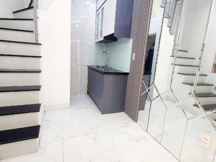 Bán nhà đẹp nhỏ xinh phố Khâm Thiên 4 tầng full nội thất diện tích 15m2 - Hình ảnh 2