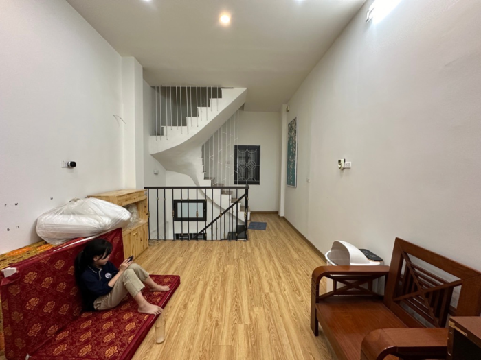 Nhà đẹp Cát Linh 6 tầng full nội thất khu vực dân trí cao an ninh đảm bảo - Hình ảnh 2
