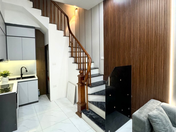 Nhà đẹp phố Tây Sơn 5 tầng ngõ thông, gần phố, full nội thất lung linh - Hình ảnh 3