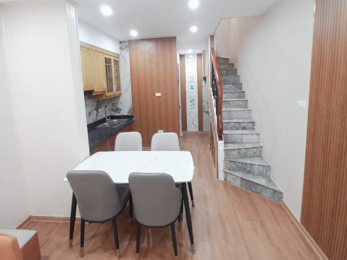 Bán nhà phố Tôn Đức Thắng, 3 mặt thoáng, ở cực sướng, diện tích 23m2 - Hình ảnh 3