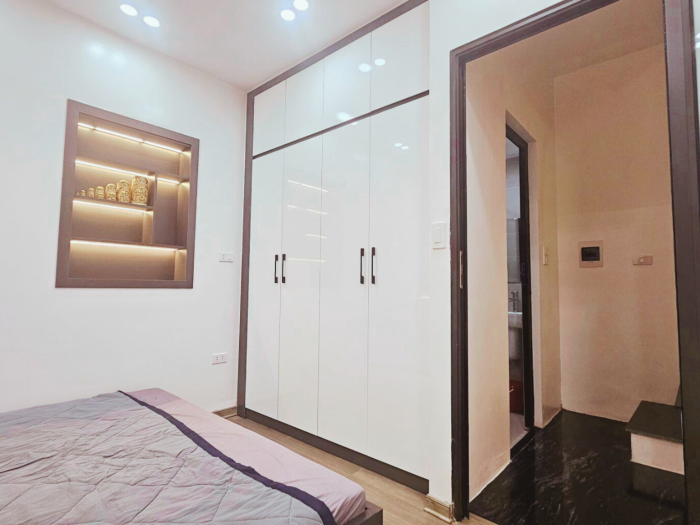 Nhà đẹp Tôn Đức Thắng lô góc, sát phố, ba gác đỗ cửa, full nội thất diện tích 26m2 - Hình ảnh 3