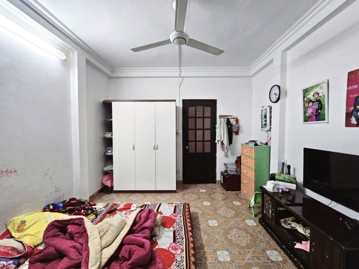 Bán nhà Đội Cấn, nhà dân xây, ngõ nông, diện tích 26m2