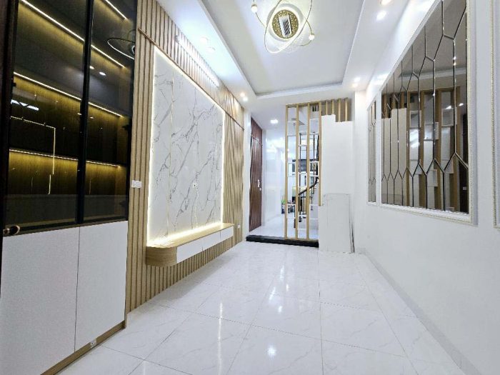 Bán nhà Kim Mã, 4 tầng, nhà đẹp dân xây, diện tích 46.7m2