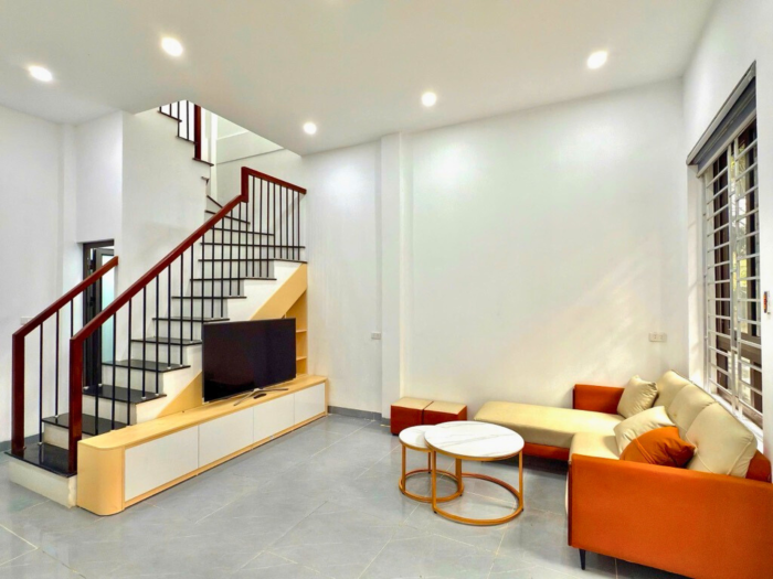 Bán nhà đẹp 4 tầng ngõ Thổ Quan, gần ô tô tránh, full nội thất, diện tích 34m2