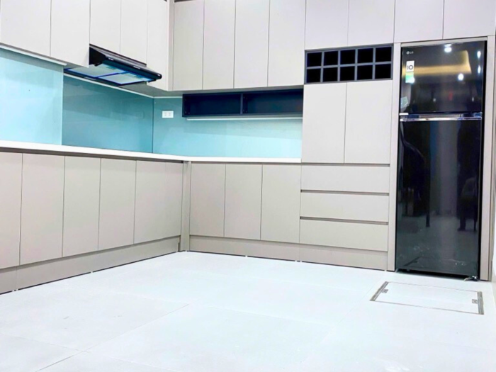 Bán nhà khu vực Tôn Đức Thắng, gần ô tô, full nội thất, sổ vuông đẹp, 30m2 - Hình ảnh 2