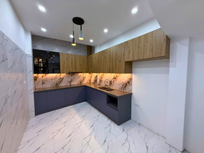 Bán nhà Ngã Tư Sở thiết kế hiện đại, ngõ thông các ngả, diện tích 40m2 - Hình ảnh 4