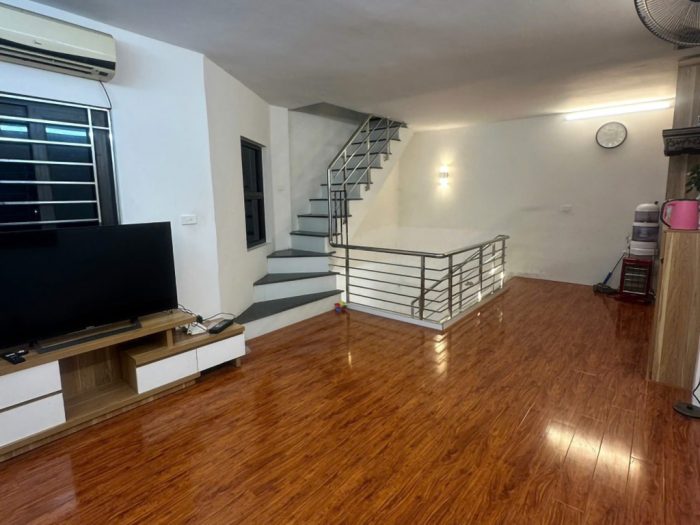 Bán nhà 4 tầng Đội Cấn, gần hồ điều hòa, an sinh đỉnh, diện tích 35m2 - Hình ảnh 3