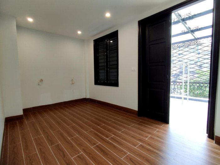Bán nhà đẹp khu vực Văn Miếu gần ô tô, tiện ích ngập tràn, nội thất long lanh - Hình ảnh 6