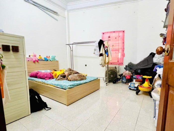 Bán nhà 3 tầng Đội Cấn, ngõ rộng, thoáng vĩnh viễn, diện tích 35m2 - Hình ảnh 4