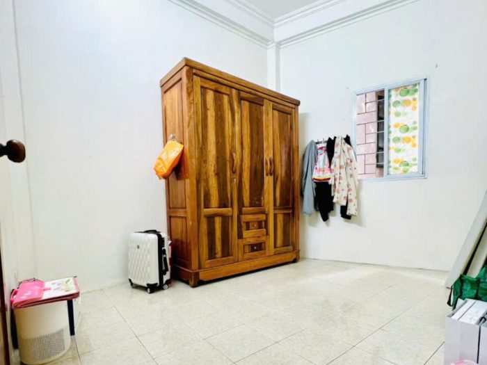 Bán nhà 3 tầng Đội Cấn, ngõ rộng, thoáng vĩnh viễn, diện tích 35m2 - Hình ảnh 5