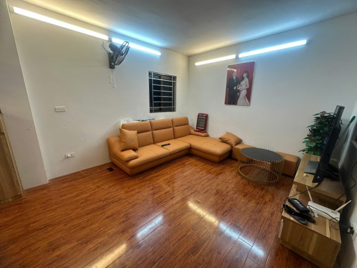 Bán nhà 4 tầng Đội Cấn, gần hồ điều hòa, an sinh đỉnh, diện tích 35m2