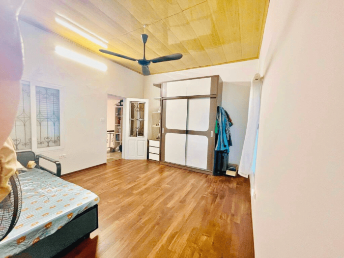 Bán nhà phố Nguyễn Lương Bằng dân xây kiên cố, lô góc, ngõ ba gác, 47m2 - Hình ảnh 3