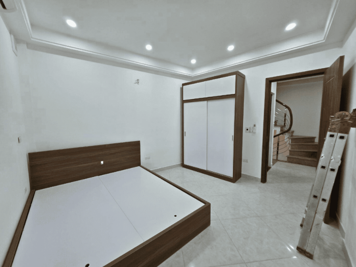 Bán nhà gần hồ Linh Quang, 6 tầng, 8 phòng, ngõ nông gần ô tô, 37m2 - Ảnh 2