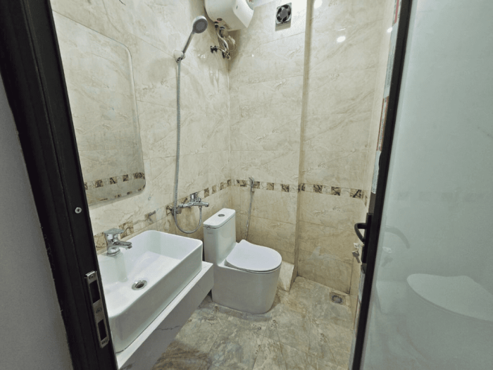 Bán nhà gần hồ Linh Quang, 6 tầng, 8 phòng, ngõ nông gần ô tô, 37m2 - Ảnh 5