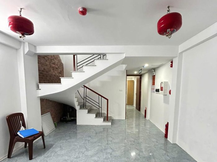 Bán CCMN Trần Duy Hưng, 6 tầng thay máy, có hệ thống PCCC, diện tích 50m2