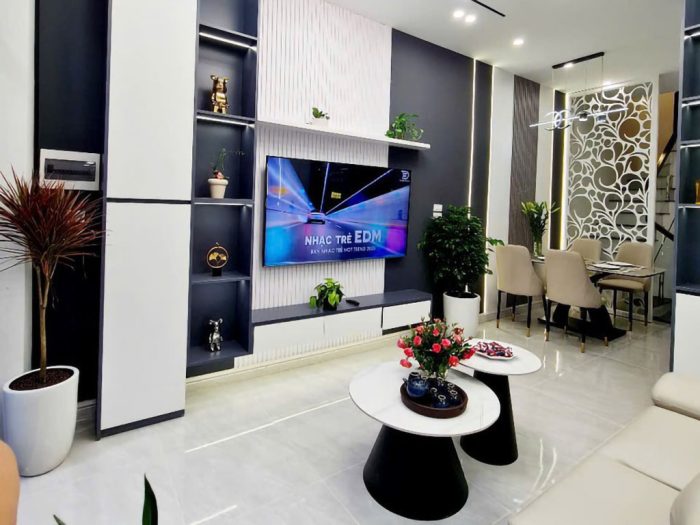 Bán nhà Đội Cấn, nhà mới đẹp như khách sạn, diện tích 38.5m2