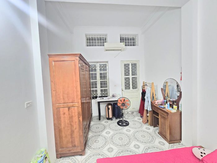 Bán nhà Đội Nhân, gần ô tô, ngõ thông, diện tích 42m2 - Hình ảnh 2