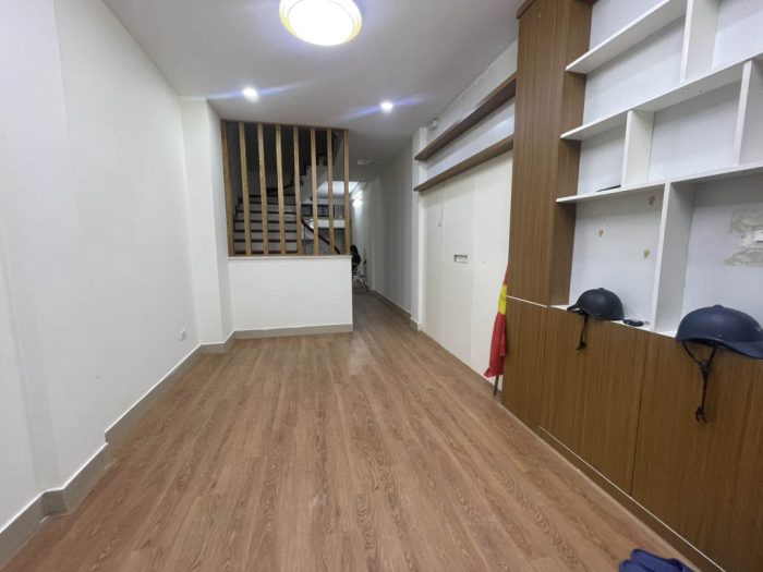 Bán nhà Kim Mã Ba Đình, gần ô tô, 5 tầng đẹp ở ngay, diện tích 48m2