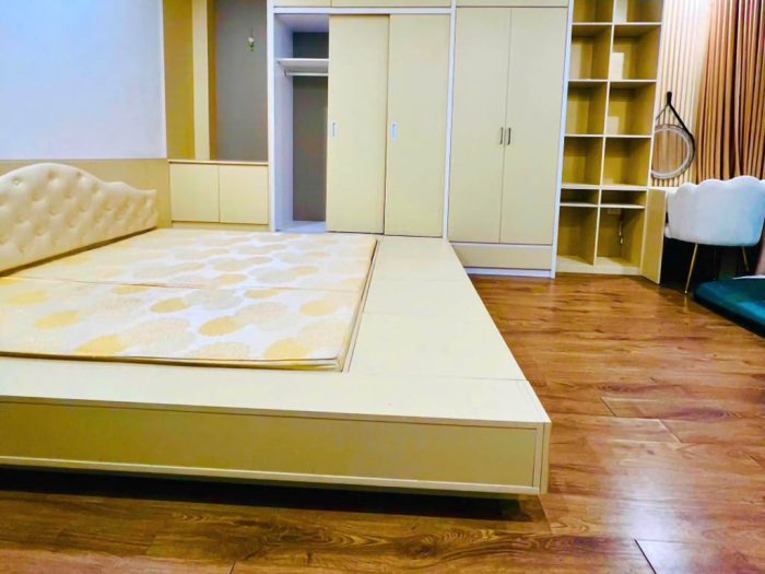 Bán nhà Lạc Long Quân, nhà đẹp 5 tầng, diện tích 30m2 - Hình ảnh 2