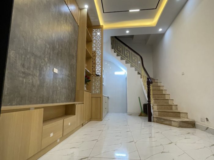Bán nhà Ngọc Hà, vị trí đắc địa, cách phố 70m, diện tích 25m2