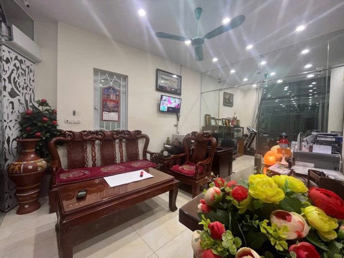 (TM) Bán nhà Nguyễn Khang, ô tô 7 chỗ vào nhà, thang máy, kinh doanh, diện tích 43.4m2