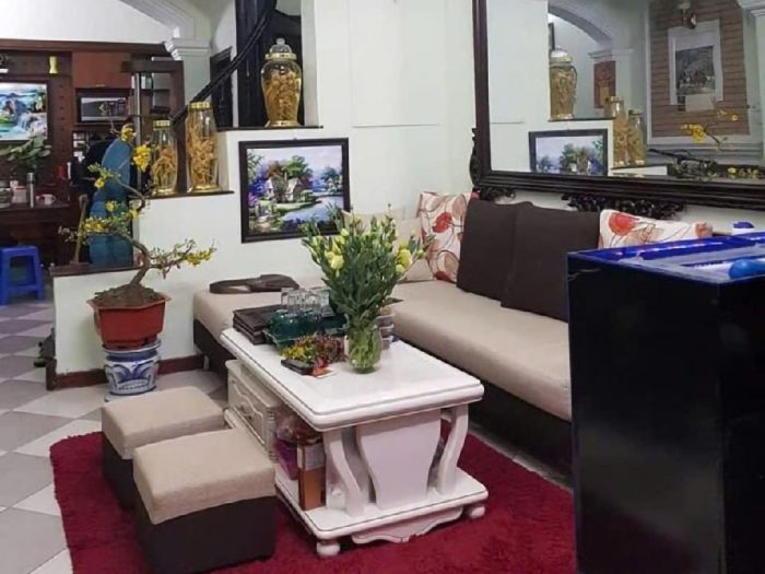 Bán nhà Nguyễn Văn Huyên, thiết kế 5 tầng chắc chắn, diện tích 43m2