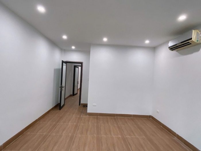 Bán nhà Trần Duy Hưng, hai mặt thoáng, ngõ rộng kinh doanh nhỏ, diện tích 60m2 - Hình ảnh 3