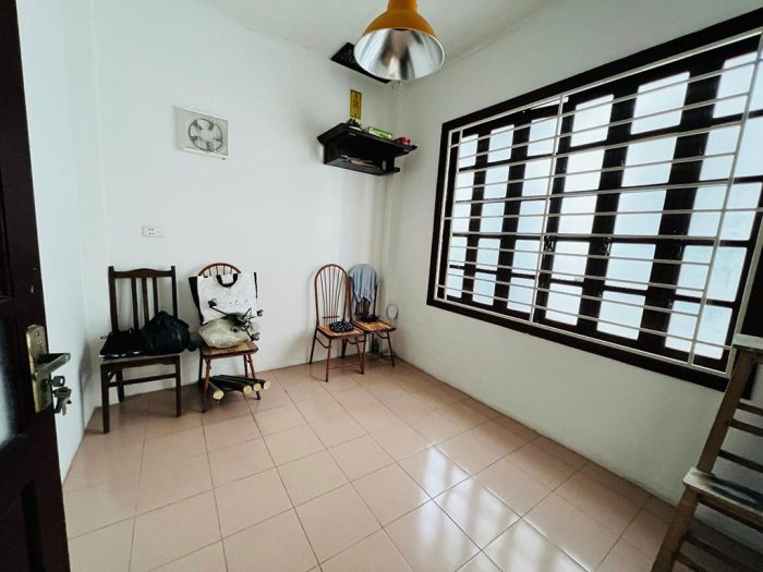 Bán nhà Trần Thái Tông, gần phố, mặt tiền rộng, thoáng sáng, diện tích 40m2 - Hình ảnh 4
