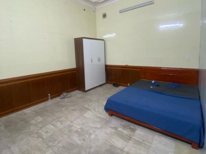 Bán nhà Âu Cơ, ô tô vào nhà, hai mặt ngõ, diện tích 53m2