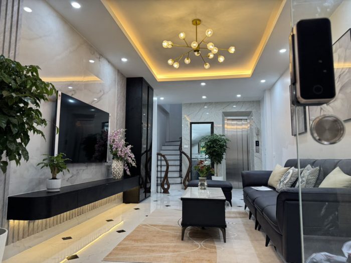 Bán nhà Xuân La – Tây Hồ, 5 tầng thang máy, ô tô qua cửa, diện tích 38m²