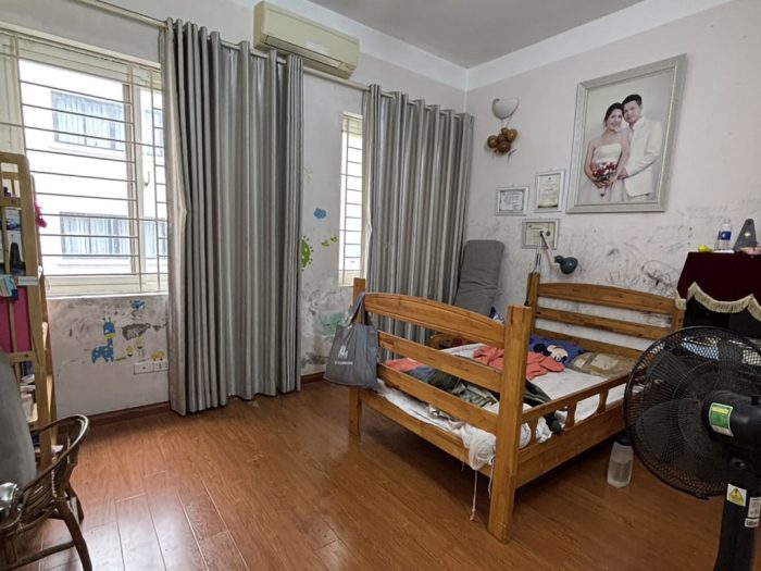 Bán nhà Yên Hòa, ngõ ba gác, khu vực dân trí cao, diện tích 31m2