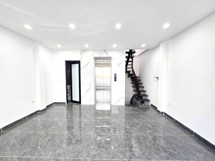 (TM) Bán nhà 6 tầng Hoàng Hoa Thám Ba Đình, diện tích 39m2