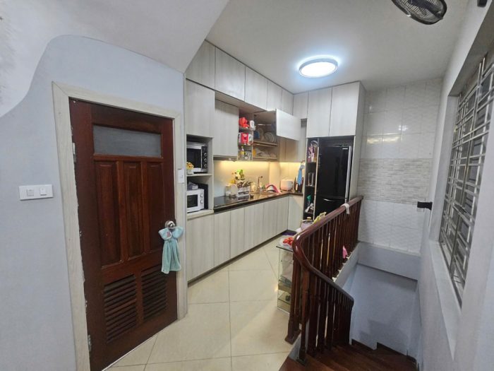 Bán nhà Ba Đình, mặt ngõ kinh doanh, 5 tầng đủ công năng, diện tích 34m2