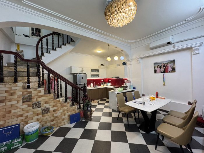 Bán nhà Đội Cấn, view Lotte, nhà đẹp ở ngay, diện tích 42m2 - Hình ảnh 3