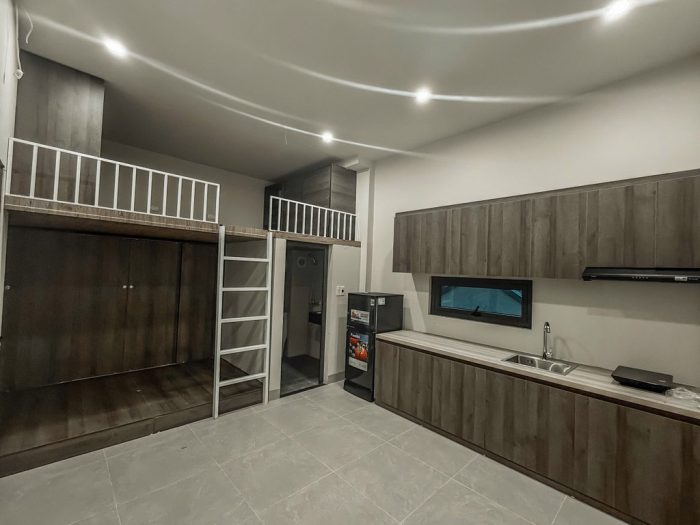 Bán nhà Đội Nhân, lô góc, ô tô vào nhà, dòng tiền 100 triệu/tháng, diện tích 61m2